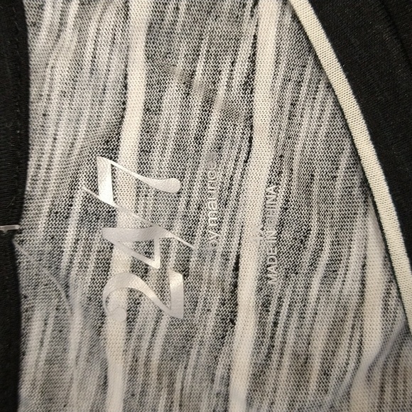 Maurice's 24/7, black with white stripes teeshirt, size 4xl, NWT, womens - Picture 3 of 8